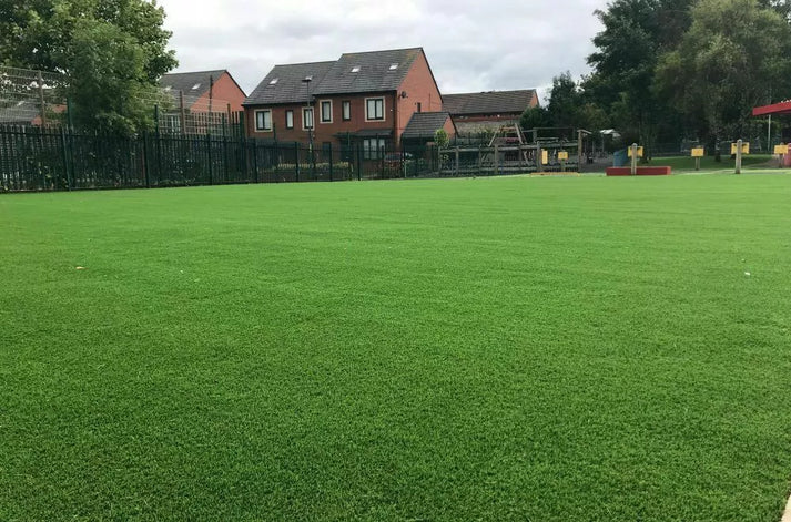 30mm Realistic Artificial Grass Natural Look Lawn Turf
