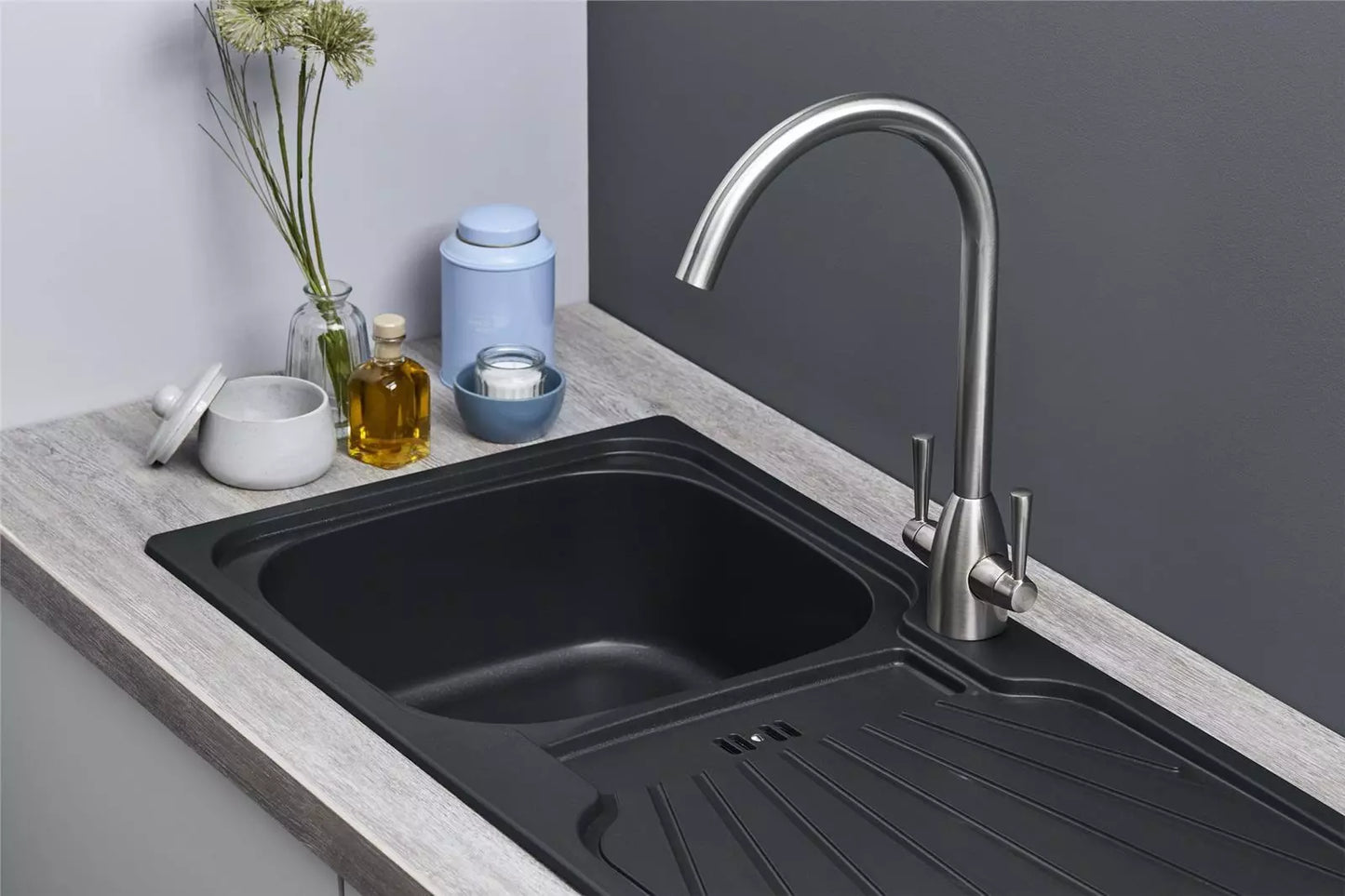 Kitchen Sink Single black 1.0 Bowl Reversible Inset With Waste Kit
