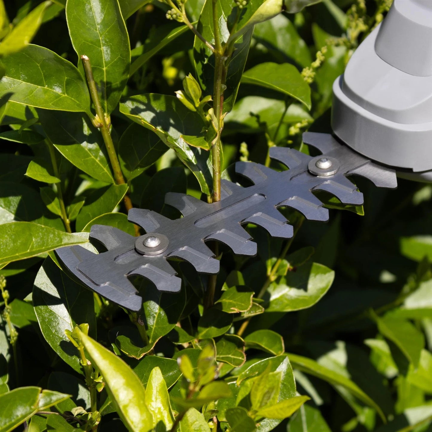 Electric Hedge Trimmer Cordless 2 in 1 7.2V Handheld Multi Tool Bush Cutter